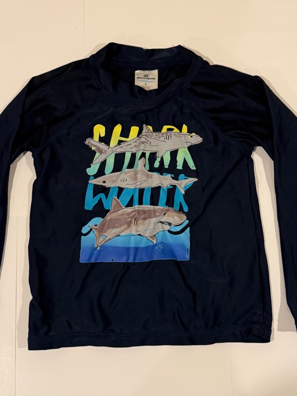 Skechers Rash Guard Size 4